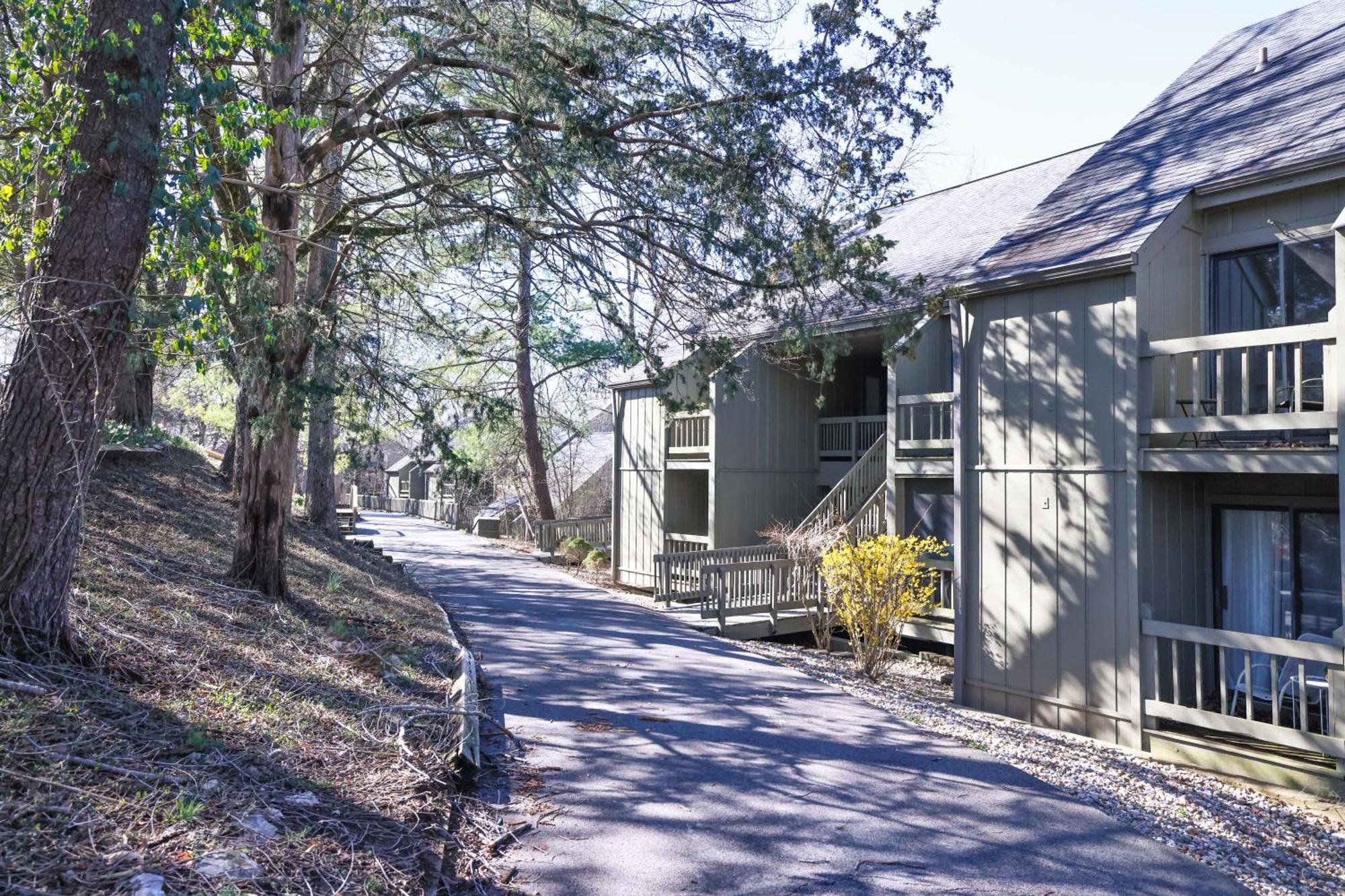 Cozy Retreat Golf, Lake & Nature At Beautiful Lake Monroe Bloomington Bagian luar foto